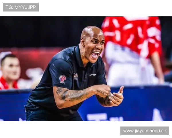 亨特25分钟高效13中9砍27分5板全能表现引爆赛场统治级之夜